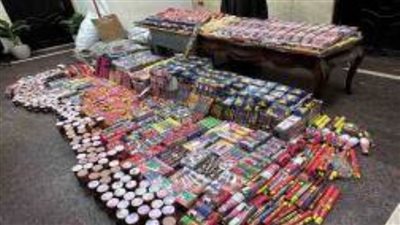 ضبط شخصين لقيامهما بالاتجار في الألعاب النارية وبحوزتهما مليون قطعة