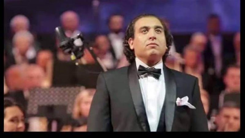 التينور المصري رجاء