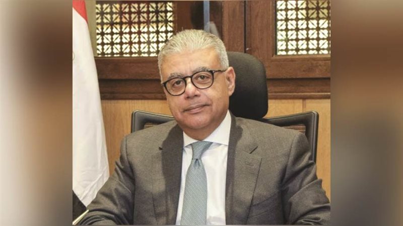 السفير إيهاب أبو