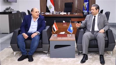 محافظ دمياط ورئيس هيئة قصور الثقافة يبحثان تطوير البنية الثقافية بالمحافظة