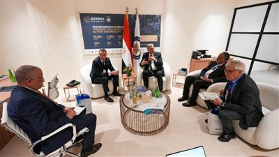 وزير البترول يلتقي رؤساء شركات عالمية على هامش مؤتمر “أديبك 2025” بأبوظبي