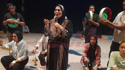 فاطمة عيد.. أيقونة الفلكلور تحيي روح التراث في مهرجان قنا