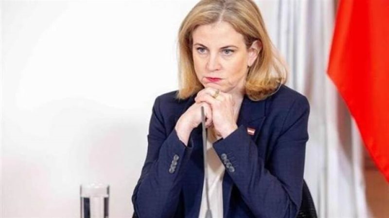 وزيرة الخارجية النمساوية