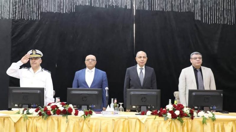 محافظ المنيا يشهد