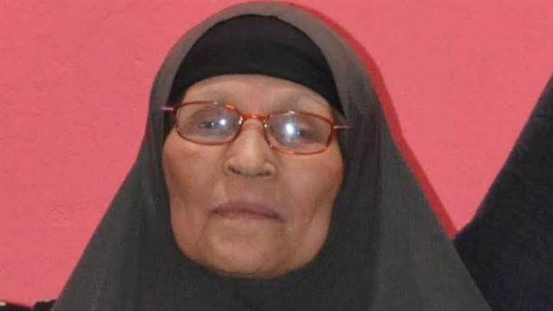 مسنة تلحق بزوجها