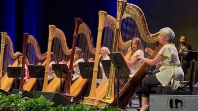 عازفات الهارب يحتفلن بافتتاح المتحف المصري الكبير في دار الأوبرا  