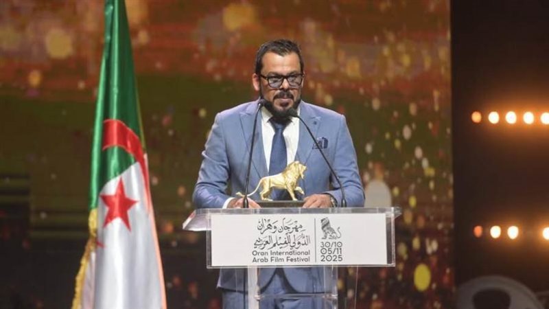 الفنان منذر رياحنة