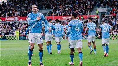 مانشستر سيتي يستشهد بأسطورة الزمالك في صراع مرموش وصلاح