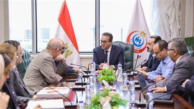وزير الصحة يبحث مع الصحة العالمية تعزيز الجهود الدولية لمواجهة الكوارث والطوارئ