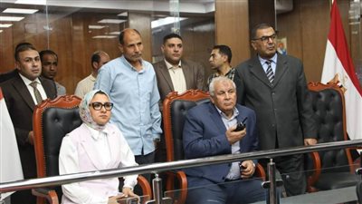 من داخل الشبكة الوطنية للطوارئ محافظ الوادي الجديد يتابع جاهزية لجان الانتخابات