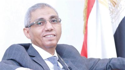    سفير مصر في سلطنة عمان: إقبال متزايد من الجالية المصرية على التصويت في الانتخابات