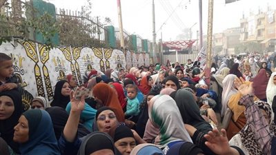 حشود كبيرة وإقبال غير متوقع بجميع لجان بني سويف الأربع