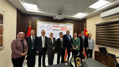 المركز الصيني الإفريقي لعلوم البحار يبحث مع وفد صيني تعزيز التعاون