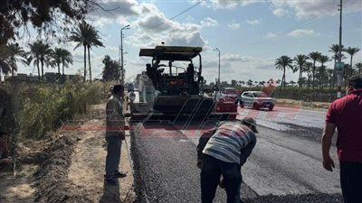 تنفيذ مشروعات الرصف ببلطيم ضمن مشروعات الخطة الاستثمارية