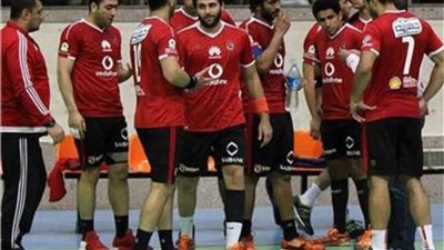 الأهلي يصل الإمارات استعدادًا لسوبر اليد.. وسموحة يسافر اليوم