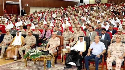 قيادة قوات شرق القناة لمكافحة الإرهاب تستقبل عددًا من شيوخ وعواقل القبائل