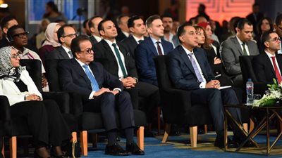  مؤتمر السكان يستعرض سياسات تحفيز مشاركة القطاع الخاص في دعم المنظومة الصحية