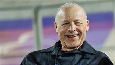 أبوريدة يتابع مران الفراعنة في الإمارات