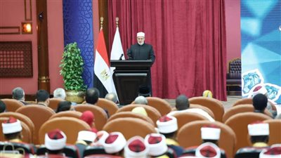 الدكتور الضويني: الأزهر يعتز بطلابه الوافدين ويؤهلهم ليكونوا سفراء للسلام في العالم