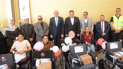 بالصور.. توزيع 64 كرسيًا كهربائيًا ومتحركًا لأصحاب الهمم وطلاب الأزهر بالغربية