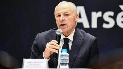 رئيس رابطة المحترفين الإماراتية يشكر أبو ريدة بسبب السوبر المصري