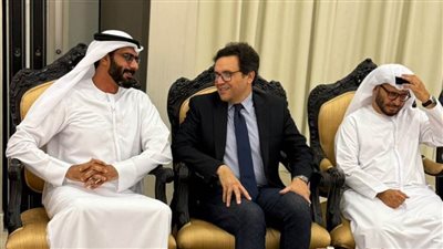 وزير الثقافة يلتقي نظيره الإماراتي ويشهد حفل جوائز العويس الثقافية