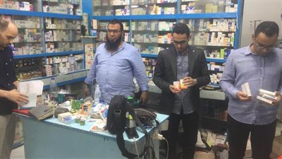 ضبط صيدلية تعمل بدون ترخيص بمركز البداري في حملة مشتركة بين التموين وهيئة الدواء