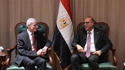 وزير العمل وسفير ألبانيا يبحثان سبل تعزيز التعاون المشترك وتوقيع مذكرة تفاهم وآليات تنقل الأيدي العاملة