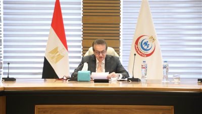 وزير الصحة يستقبل وفد البنك الدولي ونائب وزير العمل السعودي لبحث تعزيز التعاون