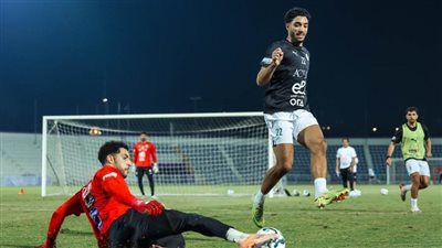 بالصور.. مرموش يستعرض مهاراته في تدريبات الفراعنة