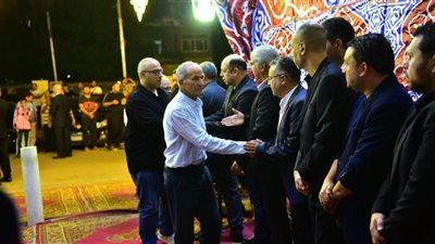 بالصور.. توافد نجوم الكرة لتقديم واجب العزاء في وفاة محمد صبري