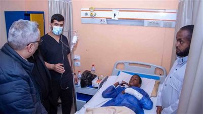 محافظ أسوان: صرف تعويضات عاجلة لضحايا حادث انقلاب أتوبيس رحلات الأطفال