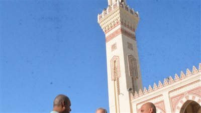 محافظ الغربية يراجع تطوير محيط السيد البدوي والخدمات بالمراكز التكنولوجية في طنطا