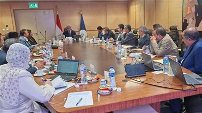 وزير السياحة والآثار يترأس الاجتماع الأول للجنة تحديث المخازن الأثرية