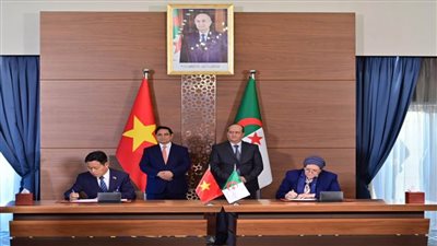 الجزائر وفيتنام توقّعان عددًا من الاتفاقيات لتعزيز التعاون الثنائي