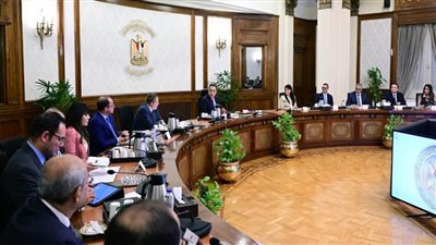 رئيس الوزراء يتابع تطورات برنامج الإصلاح الاقتصادي خلال اجتماع 