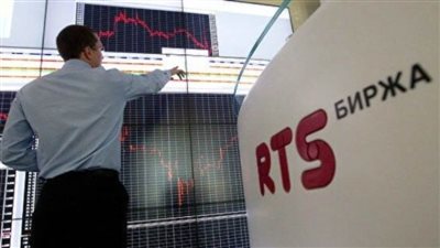 مؤشرا بورصة موسكو يغلقان على ارتفاع