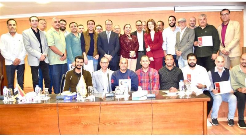 روزاليوسف تكرم كتيبة