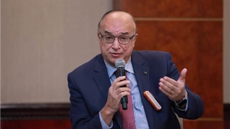 الدكتور محمود كارم