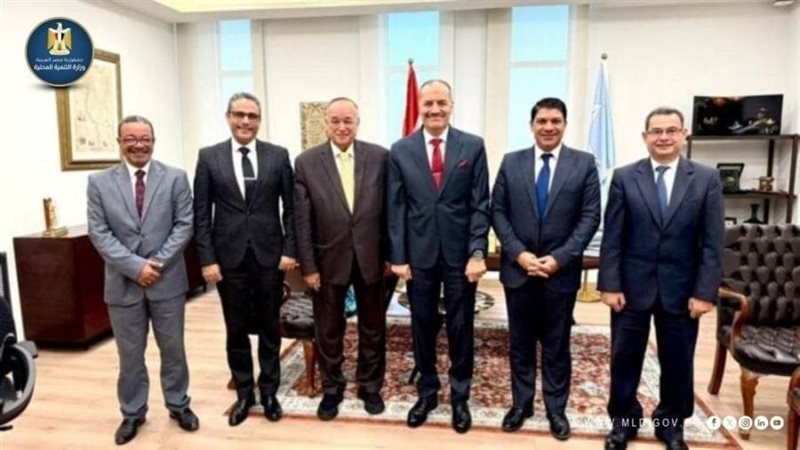 على هامش لقاء التنمية