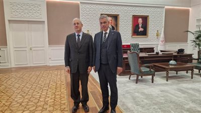  سفير مصر في أنقرة يلتقي وزير الصحة بجمهورية تركيا