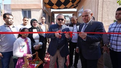 محافظ أسيوط يفتتح معرض مشغولات دار الرعاية الاجتماعية للرجال 