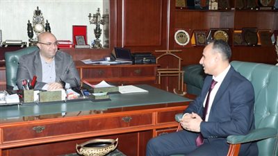 محافظ بني سويف يناقش تقرير أنشطة وجهود مديرية الزراعة