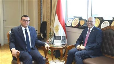 وزيرا الإسكان والعمل يبحثان سبل تعزيز التعاون المشترك بعدد من الملفات
