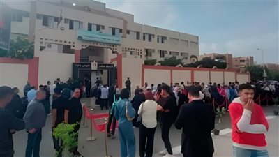 إقبال كبير من الناخبين مع بدء التصويت في لجان مدينة الشروق