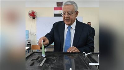 المستشار الدكتور حنفي جبالي يدلي بصوته في انتخابات مجلس النواب