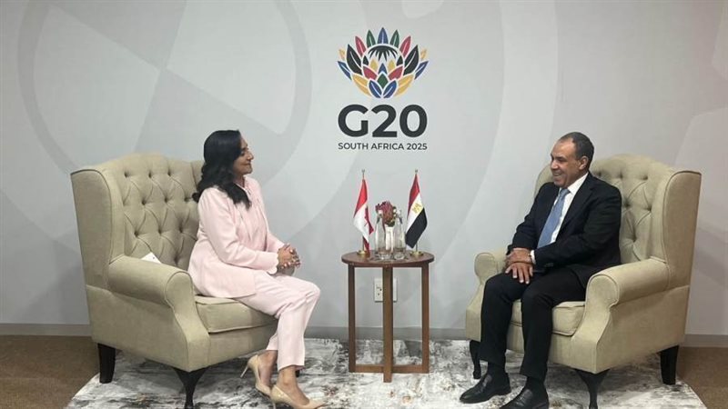 وزير الخارجية ونظيرته