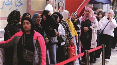 توافد الناخبين على لجان الشرابية والزاوية الحمراء