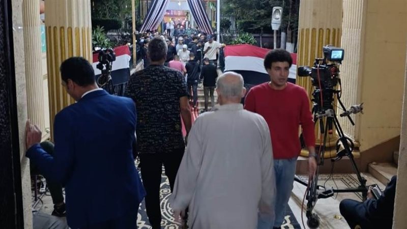 إقبال من الناخبين