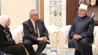 مفتي الجمهورية يستقبل مدير مكتبة الإسكندرية لبحث تعزيز التعاون المشترك
